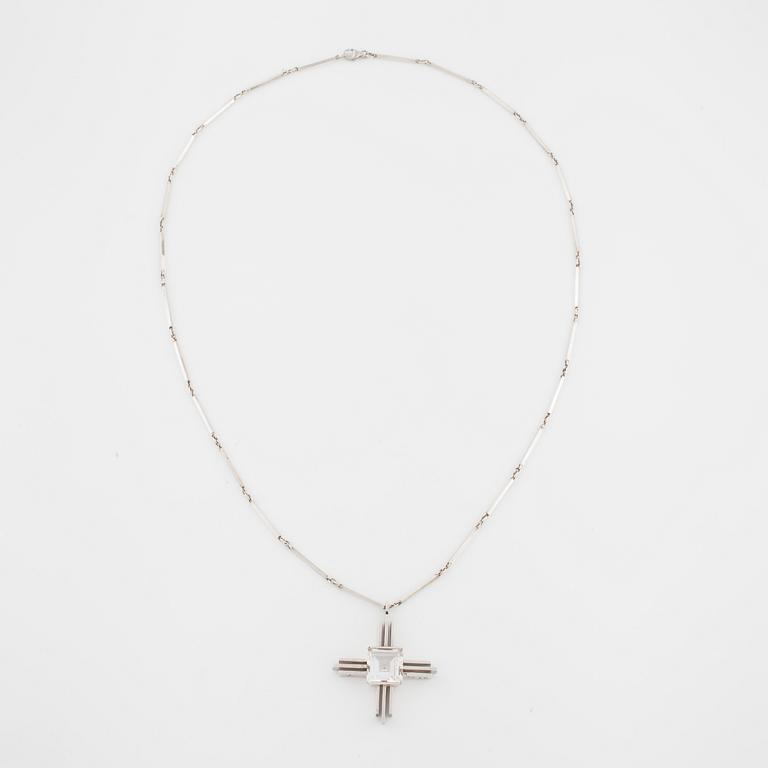 ATELJÉ STIGBERT, Stockholm, 1943, a faceted rock crystal pendant.