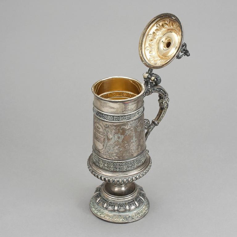 STOP, silver, Nyrenässans, otydliga stämplar, möjligen Göteborg 1885. Vikt ca 575 gram.