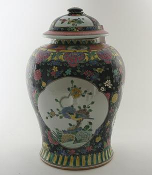 LOCKURNA, porslin, kina, 1900-tal.