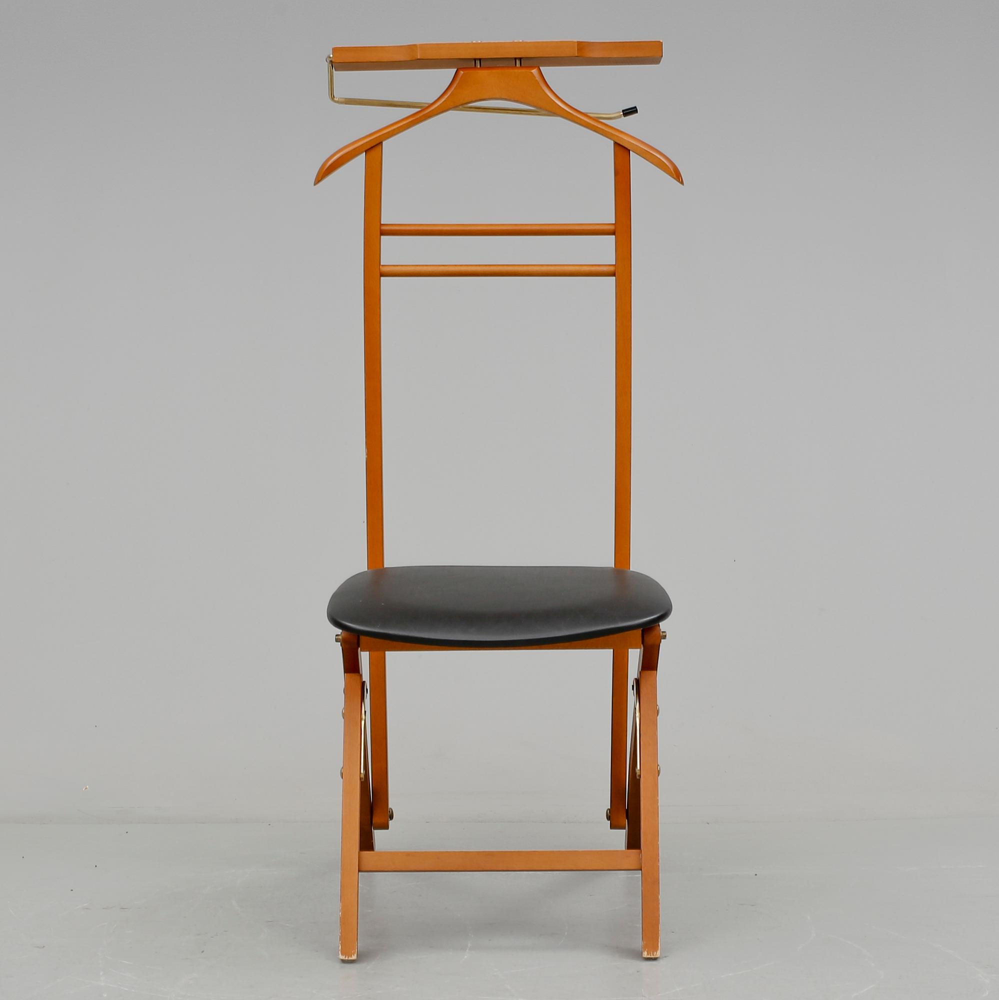 HERRBETJÄNT MED STOL, 1966-/70-tal.