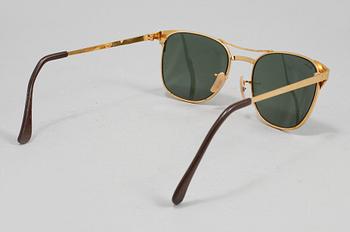 SOLGLASÖGON, "Signet", Ray-Ban.