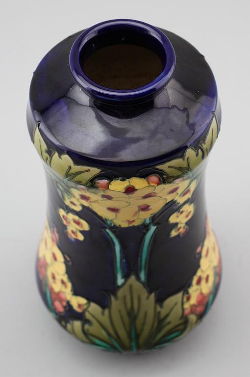 VAS, keramik, Minton, England, omkring år 1900.