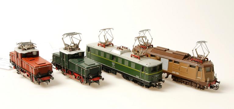 ELLOK, 4 st, Märklin, 3035/e424-103, 3036/1141.02 ÖBB, CE800 grönt, CE800, brunt, H0.