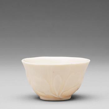 596. A blanc de chine cup, Qing dynasty, 18th Century.