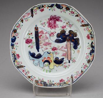 TALLRIK, porslin, Kina, Qianlong, 1700-tal.