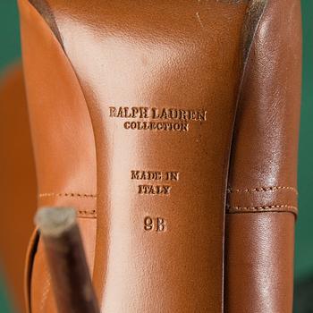 A pair of Ralph Lauren leather boots, size 9.