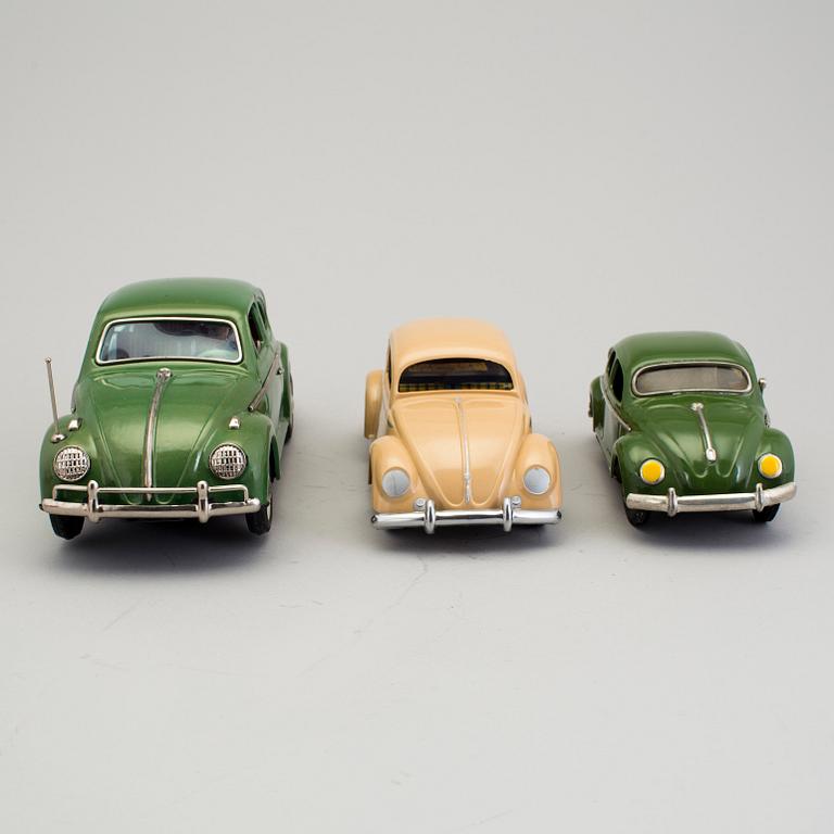 VOLKSWAGEN SEDAN, 3 stycken, bland annat Bandai och Arnold, 1950/60-tal.