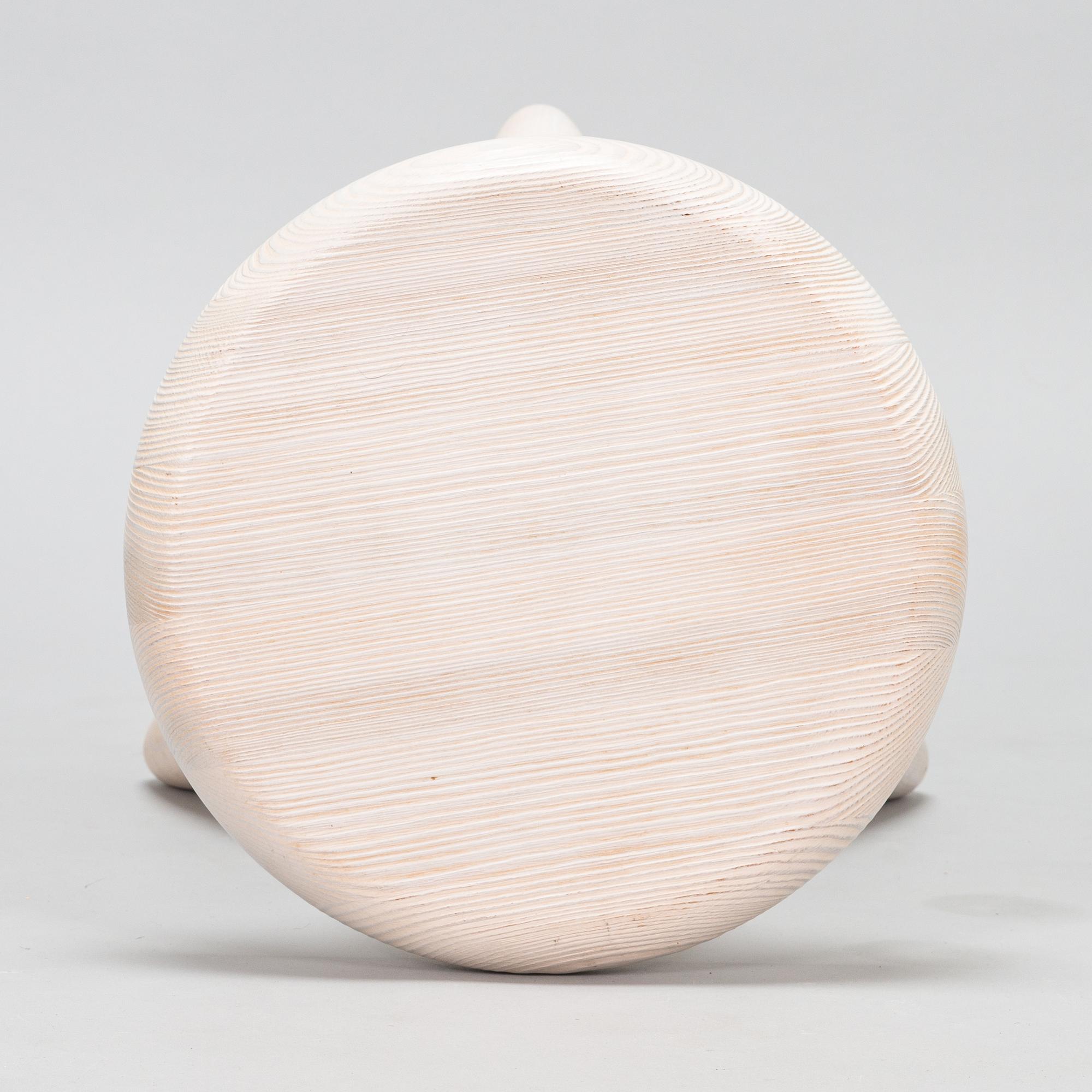 Eero Aarnio, pall, 