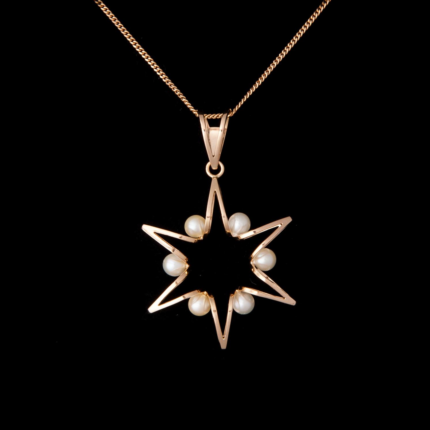 HÄNGE, 14K guld, pärlor. Elis Kauppi, Kupittaan kulta. Vikt ca 6,9 g.