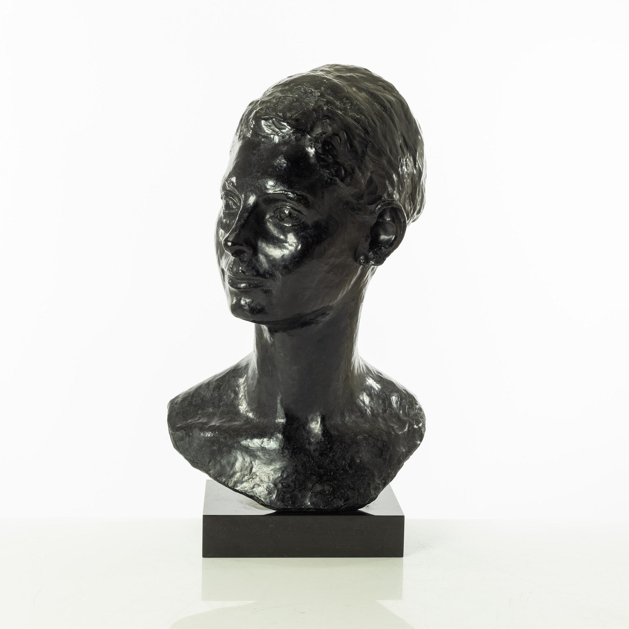 Gudmar Olovson, sculpture. Signed. Numbered. Foundry mark. Bronze, total height 50 cm, length 28 cm.