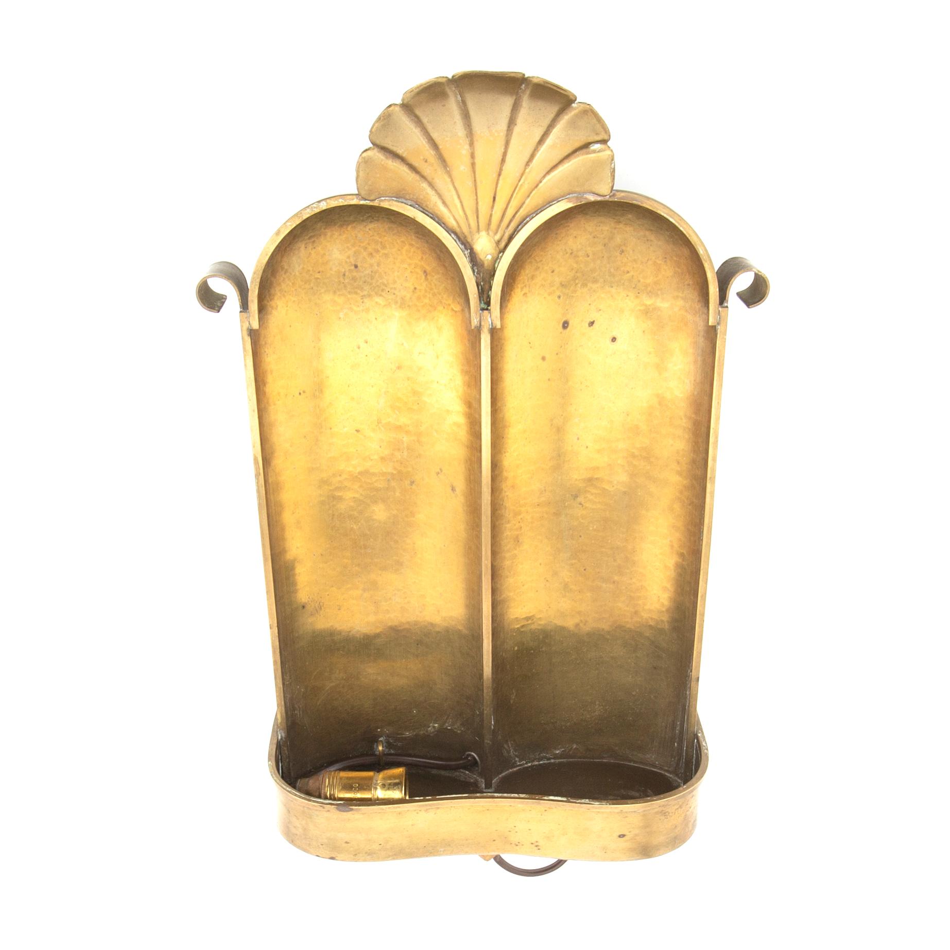 Wall lamp by Ellen Victoria Kajerdt, first half of the 20th century.
