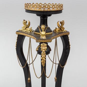 GUERIDON, sent 1800-tal.