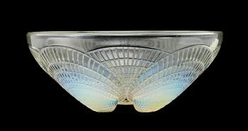 FAT samt SKÅL, glas, art deco, "Coquille", Lalique, Frankrike. Före 1939. Sign. "R Lalique".