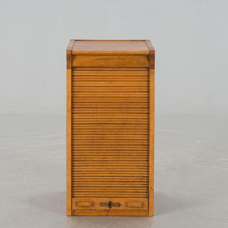 ARKIVSKÅP MED JALUSI, jugend, 1900-talets början.