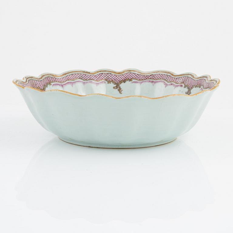 Ten Famille Rose porcelain pieces, China, Qing Dynasty, Qianlong (1736-95).