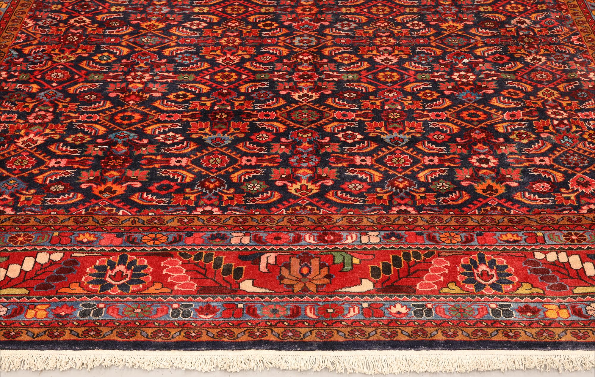 A semi-antique Lilian carpet, approx. 429 x 297 cm.