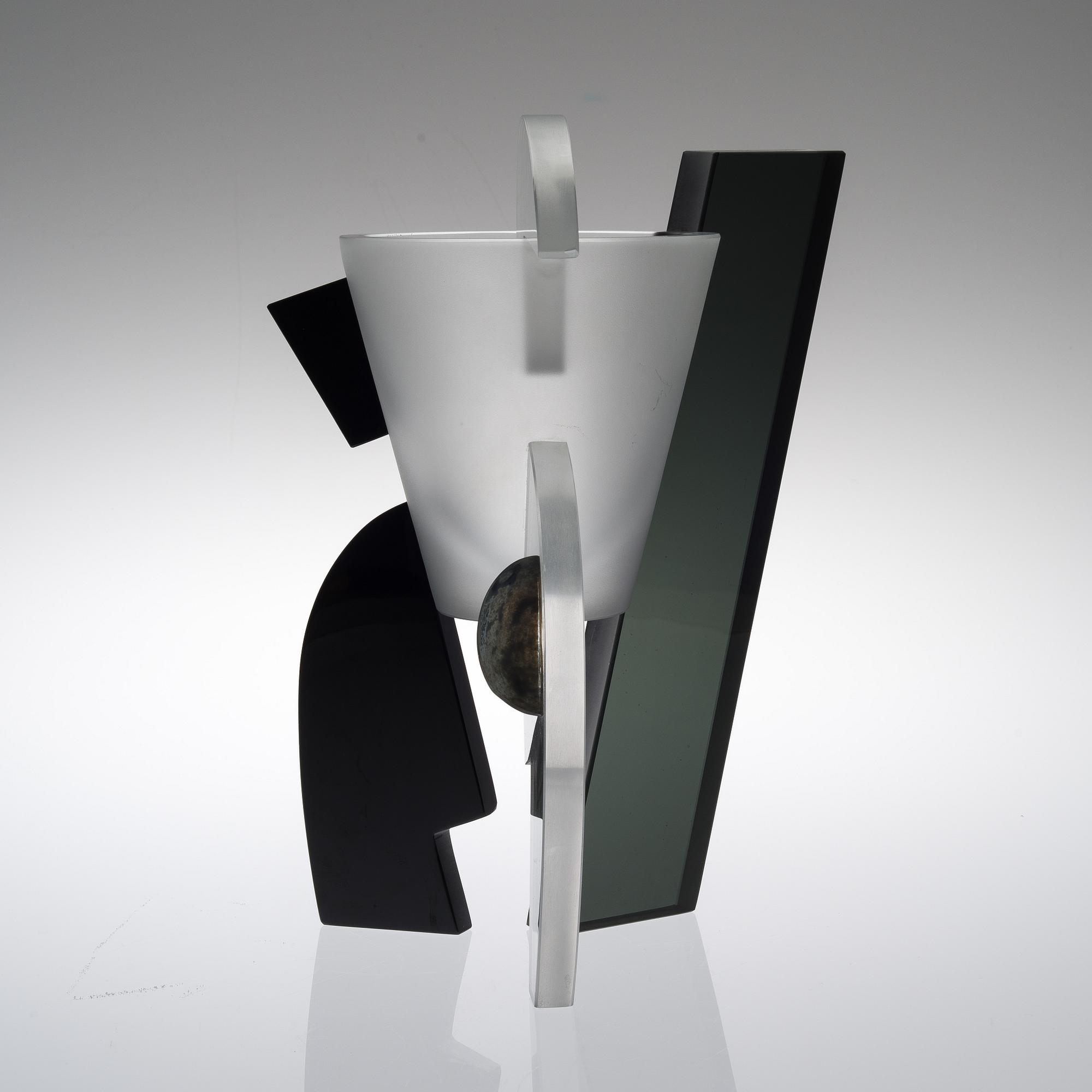 HEIKKI ORVOLA, GLASSKULPTUR. Sign. Heikki Orvola, Nuutajärvi Notsjö 1994.