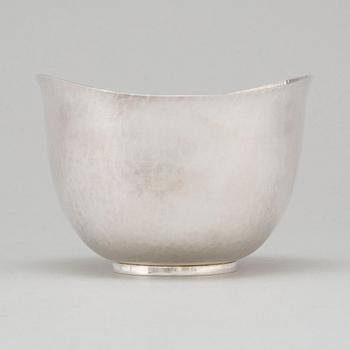 ERIC LÖFMAN, a silver bowl from MGAB, Uppsala, 1971.