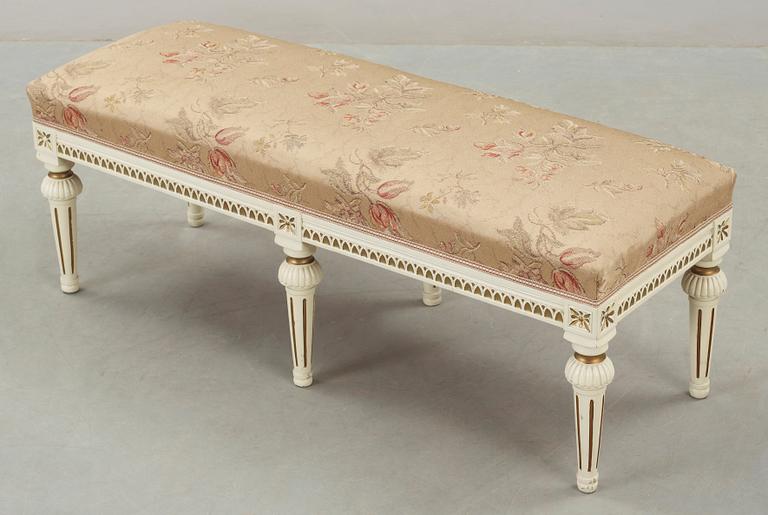 TABURETT, gustaviansk stil, 1900-tal.