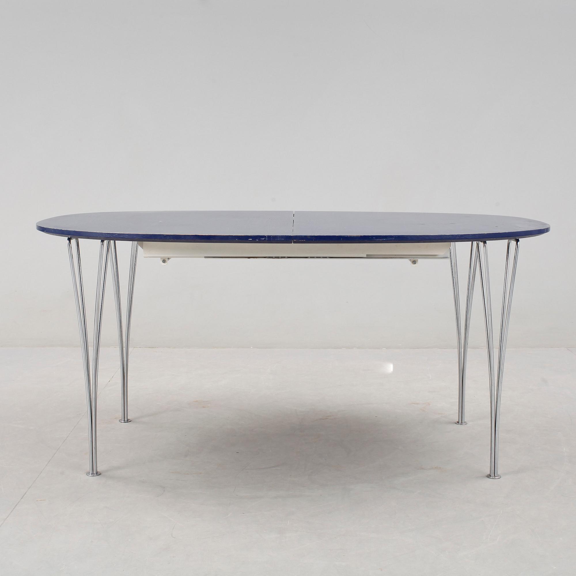 MATBORD. "Superellips", Piet Hein och Bruno Mathsson för Fritz Hansen, 1992.