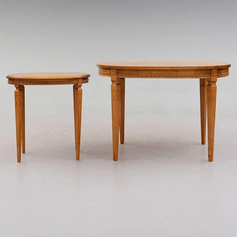 BORD, 2 st, 1900-talets andra hälft.