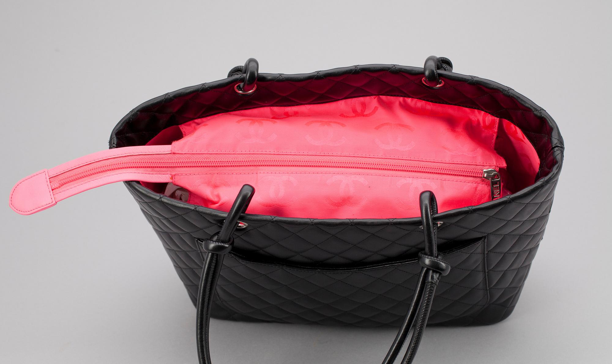 CHANEL, handväska, 2004, modell "Grand shopping".