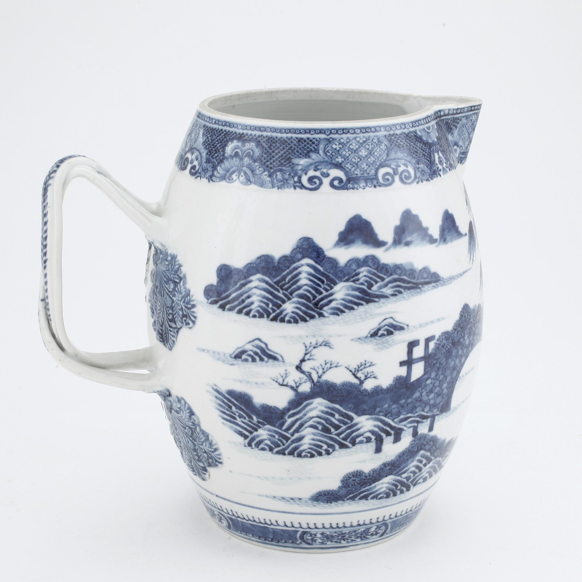 TVÄTTKANNA, porslin, Kina, Jiaqing (1796-1820).