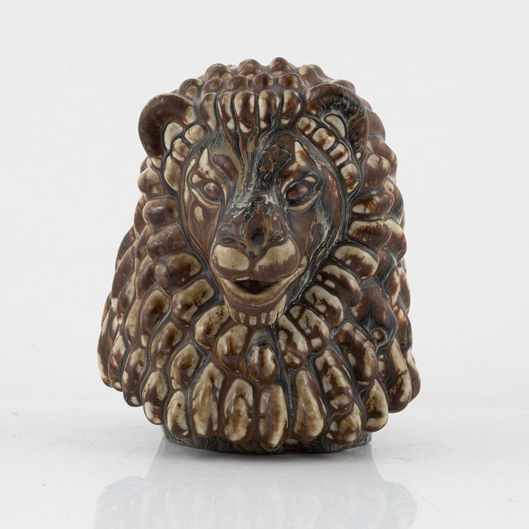 Gunnar Nylund, a sculpture of a lion's head, Rörstrand, 1950's/60's.