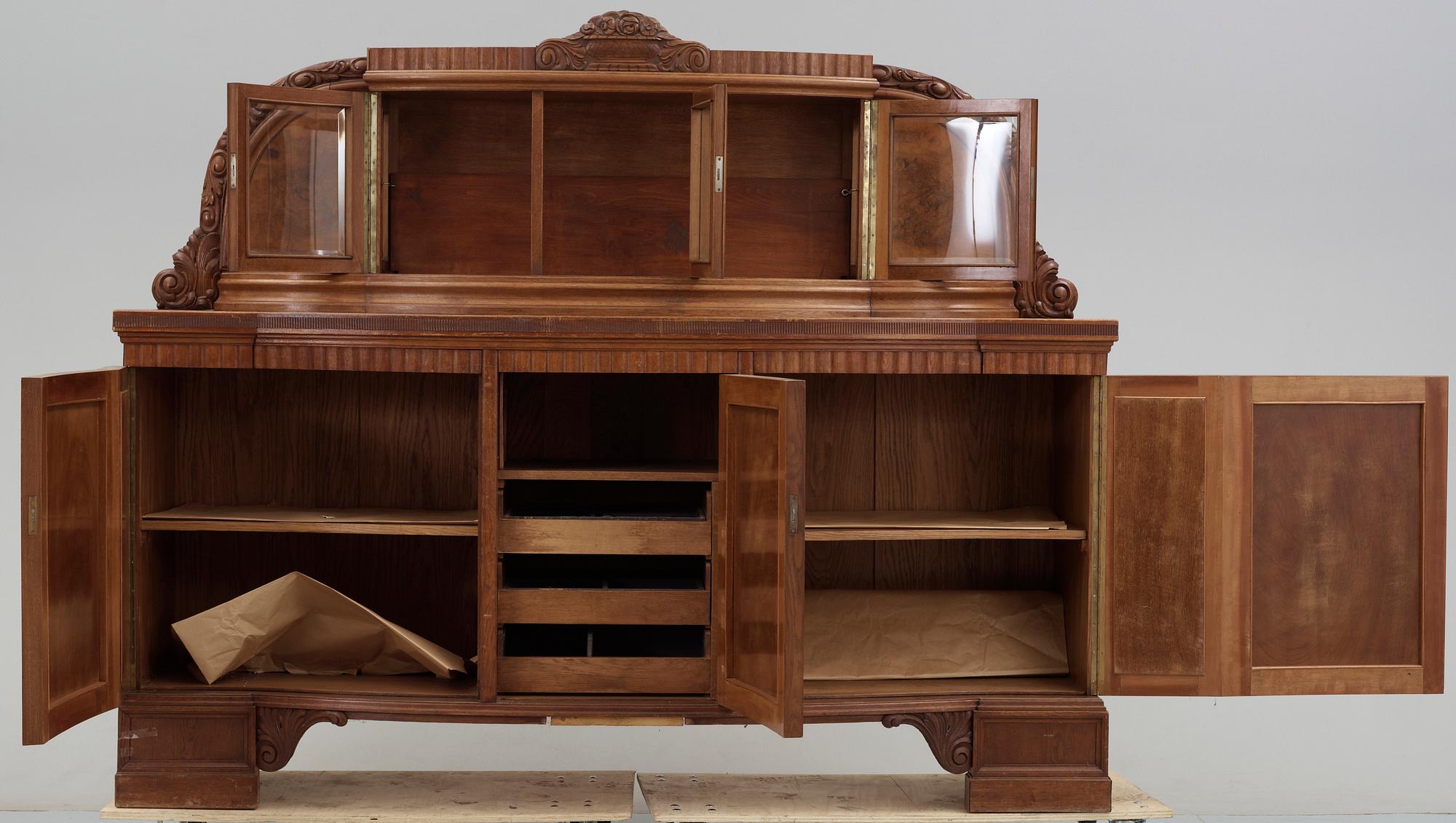 BUFFÉ, jugend, 1900-talets början.