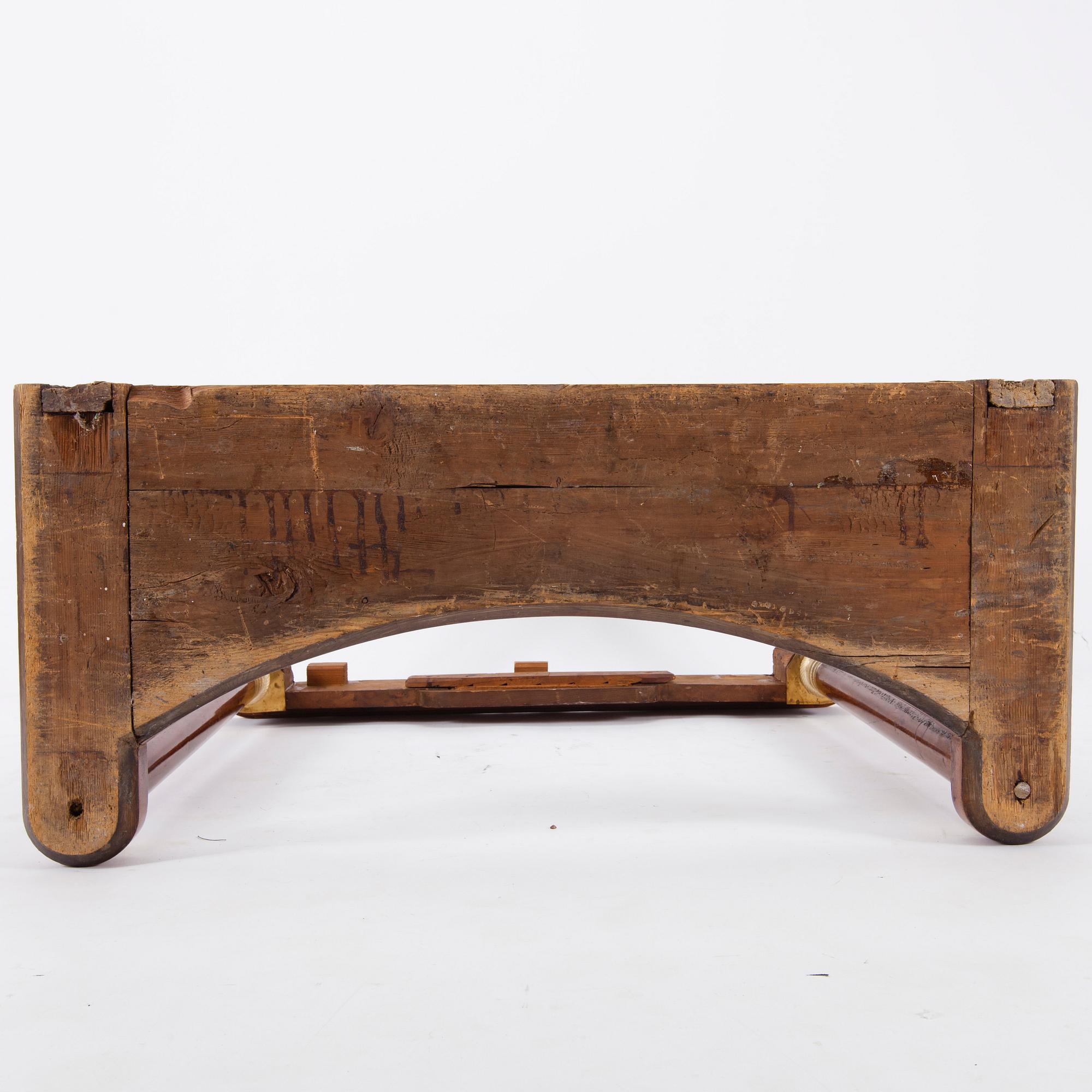 KONSOLBORD, Karl-Johan, 1800-talets första hälft.