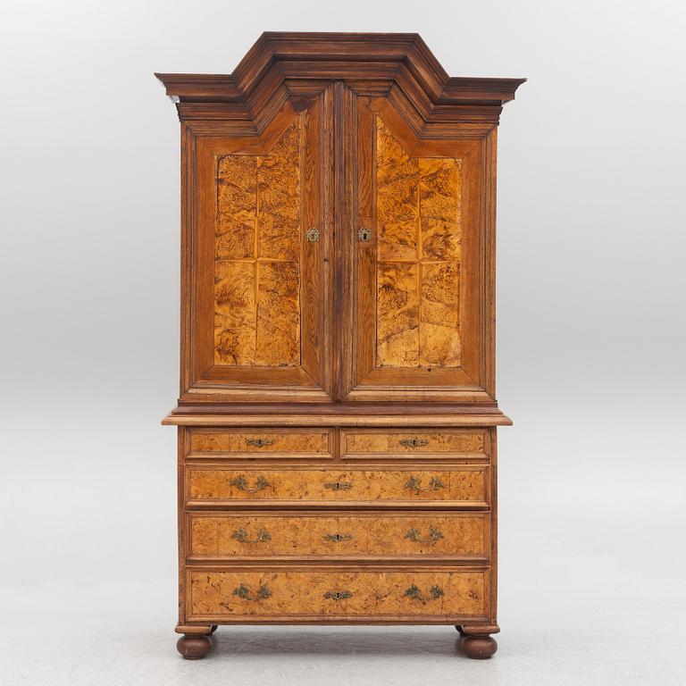 A late Baroque cabinet, first part of the 18th century.