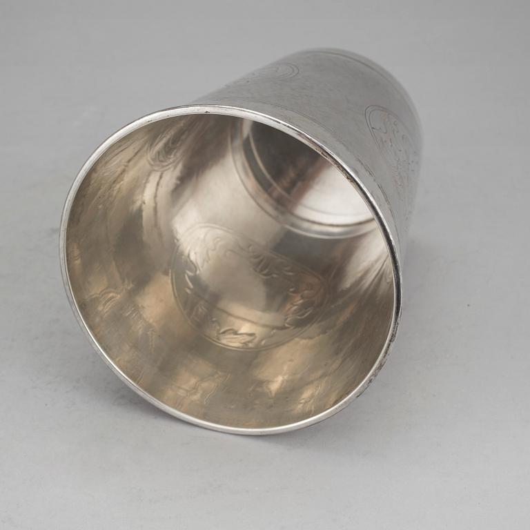 BÄGARE, silver, W.A Bolin, Stockholm, 1947. Vikt ca 500 g.