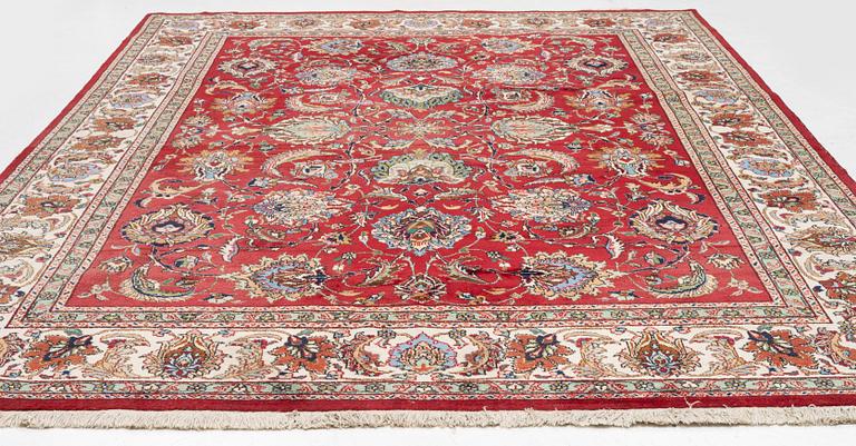 Carpet, Tabriz, approx. 394 x 279 cm.