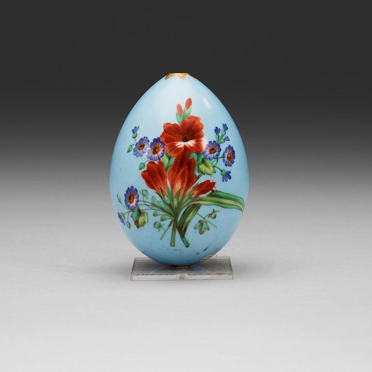 ÄGG, porslin. Ryssland, 1800-tal.