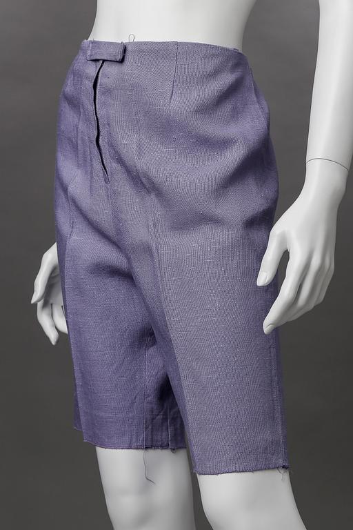 SHORTS, Greta Garbo.