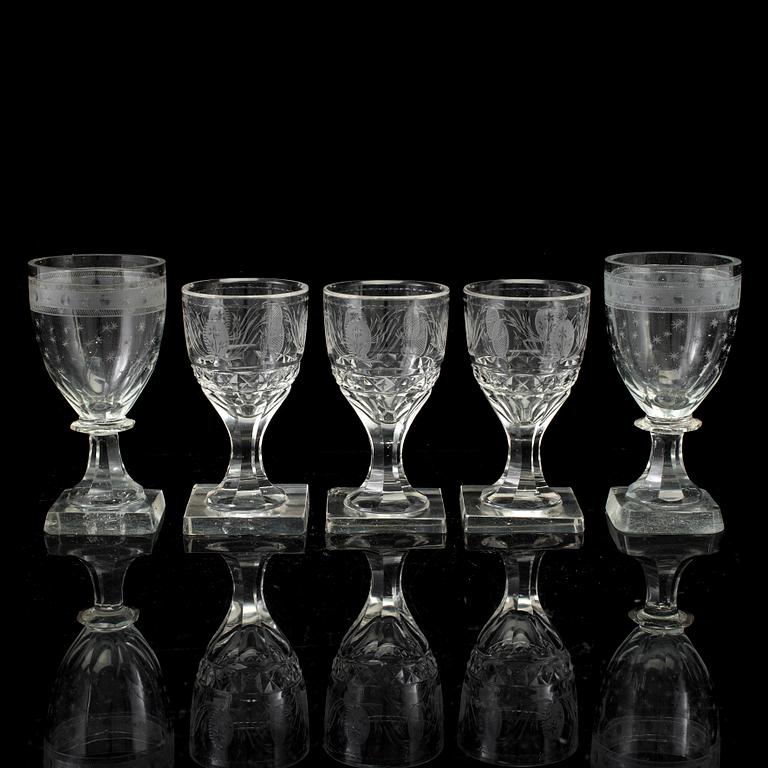 VINGLAS, 5 st, glas, 1800-tal.