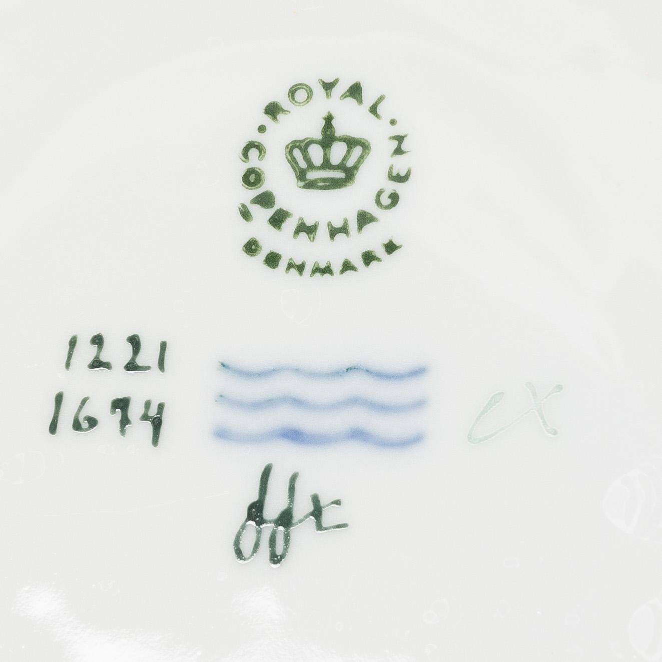 Royal Copenhagen, cremekoppar med lock och fat, 11 st, "Sachsisk Blomst", Danmark, 1951-65.