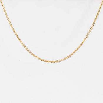 Cartier, an 18K gold necklace.