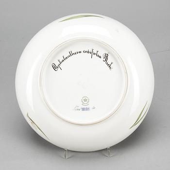 SKÅLFAT, porslin "Flora Danica", Royal Copenhagen, 1900-tal.