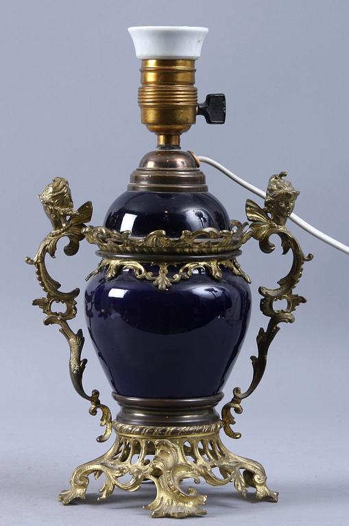 BORSDLAMPA, 1900-tal.