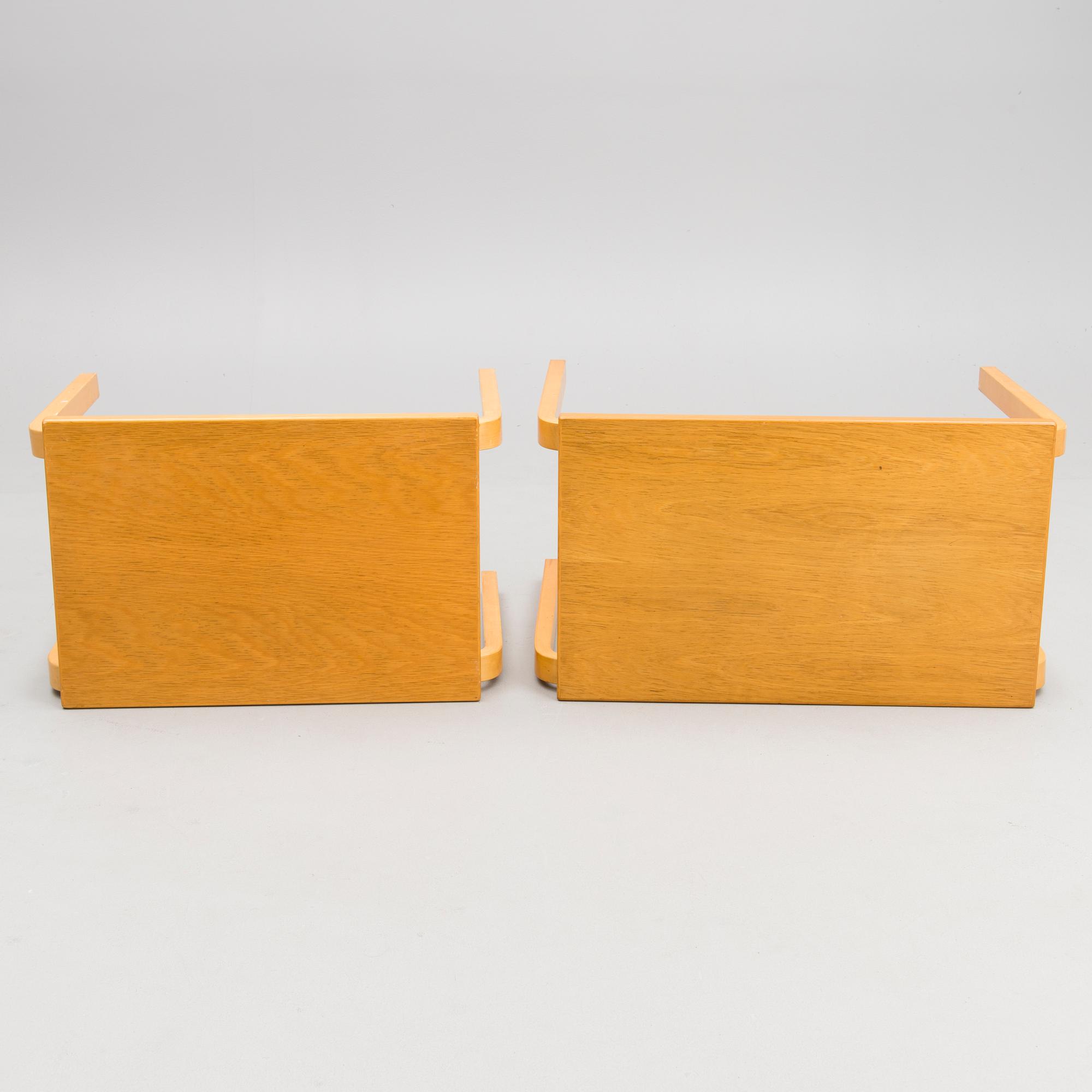 ALVAR AALTO, SARJAPÖYTÄ, malli "88":n 2 osaa, Artek, 1980-luku.