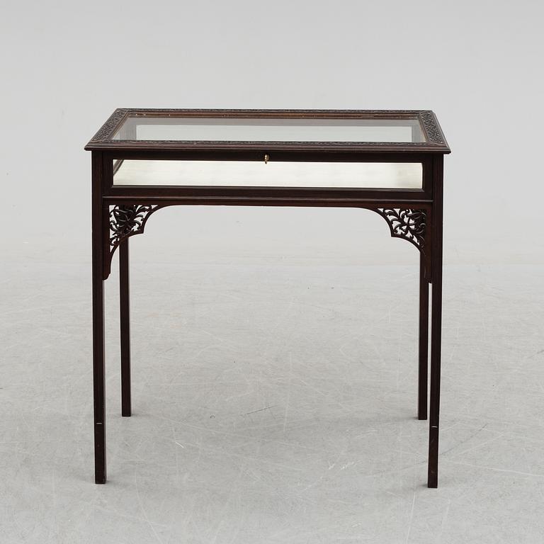 MONTERBORD, sent 1800-tal.