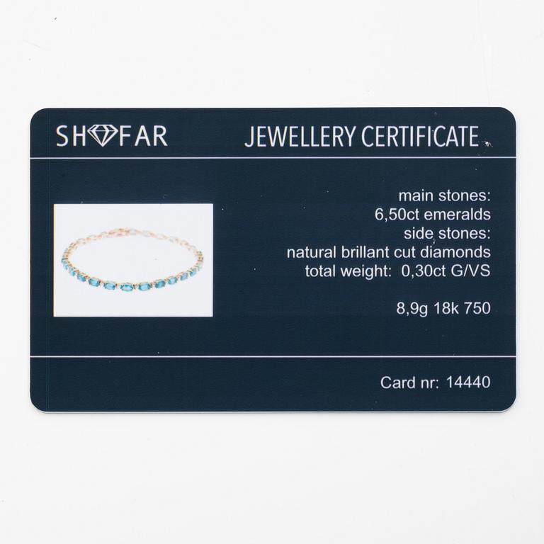 Bracelet 18K gold with emeralds and brilliant-cut diamonds.