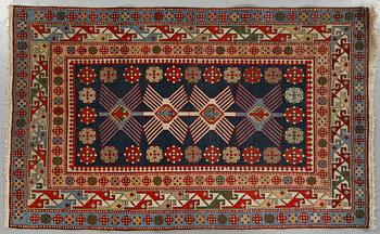 MATTA, möjligen Kaukas, old/semiantik, 158 x 100 cm.