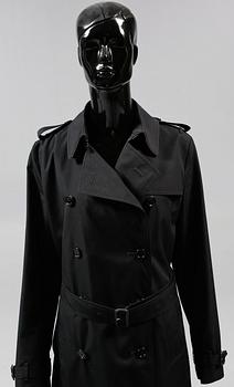 BURBERRY, trenchcoat.