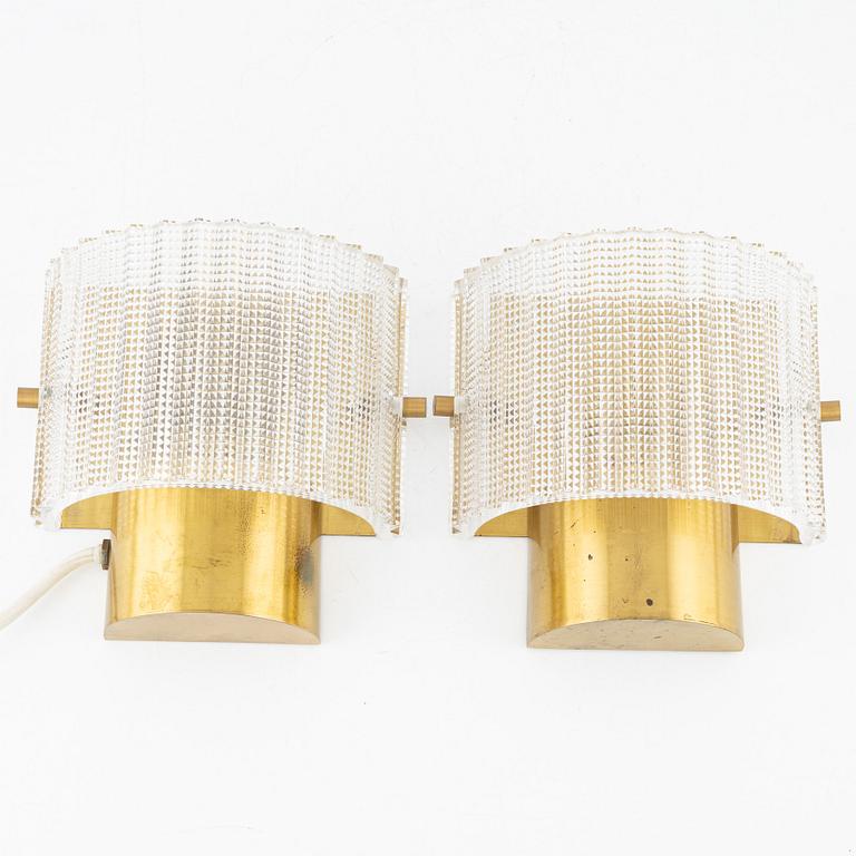 Carl Fagerlund, a pair of wall lamps, Orrefors.