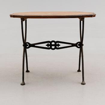 BORD, 1900-talets första hälft.