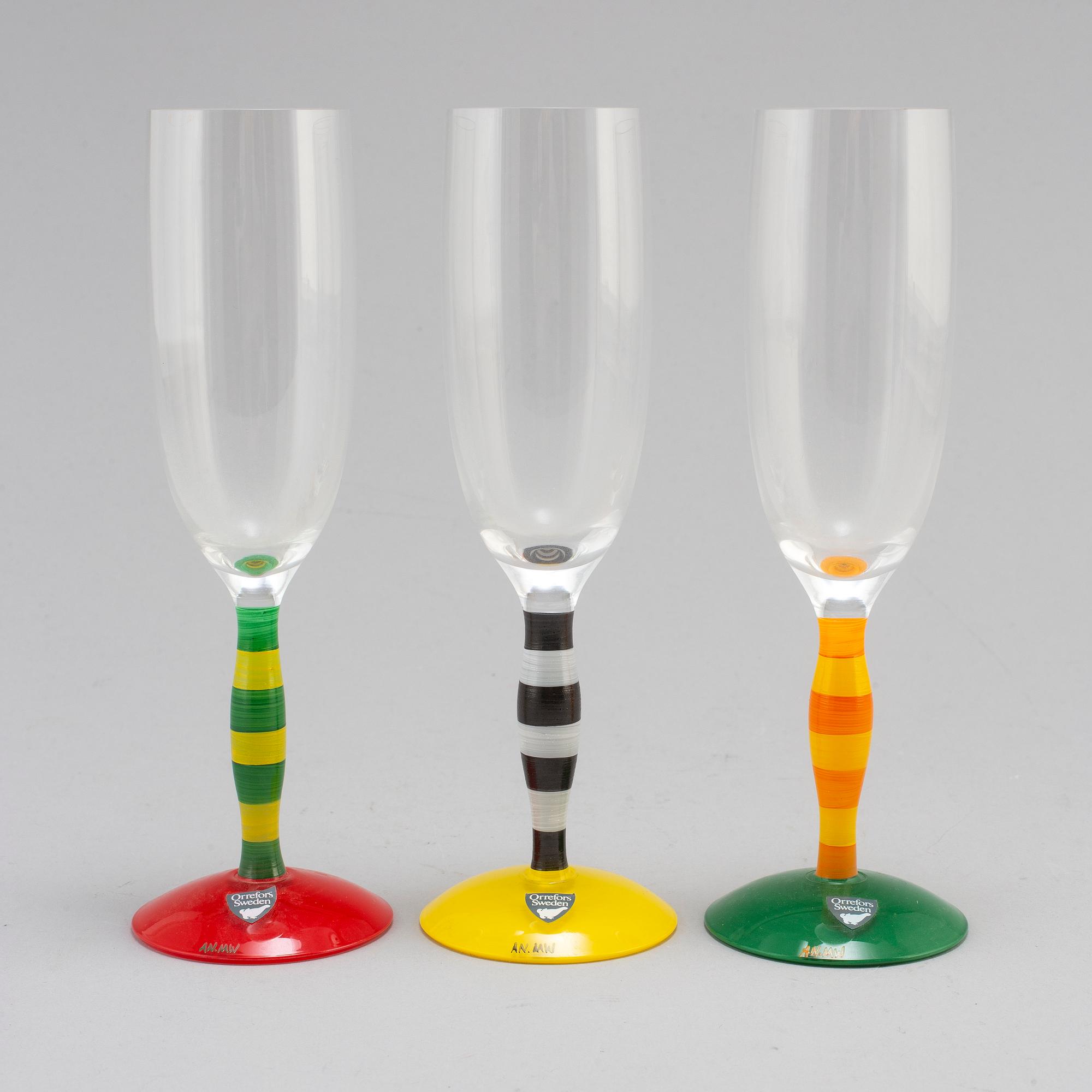 ANNE NILSSON, champagneglas, 8 stycken, "Polka", signerade, Orrefors, 1990-tal.