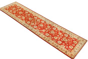 A Ziglar Design runner, c. 345 x 80 cm.
