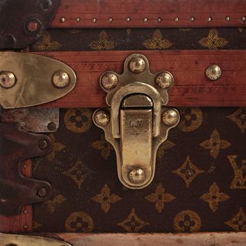 LOUIS VUITTON, a Monogram canvas trunk, late 19th/early 20th century.